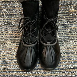 Bare Traps - rain/snow boots- zip & lace -